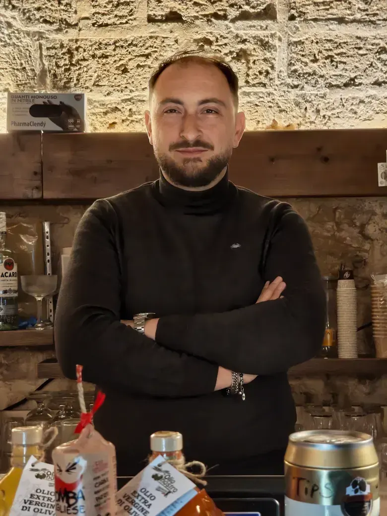 Rino, Gestore de La Uascézze